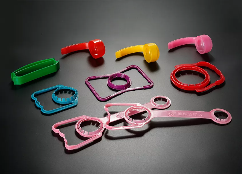 Precision in the Palm: BOXIANG’s Expertise in Bottle Cap Handle Mold Manufacturing