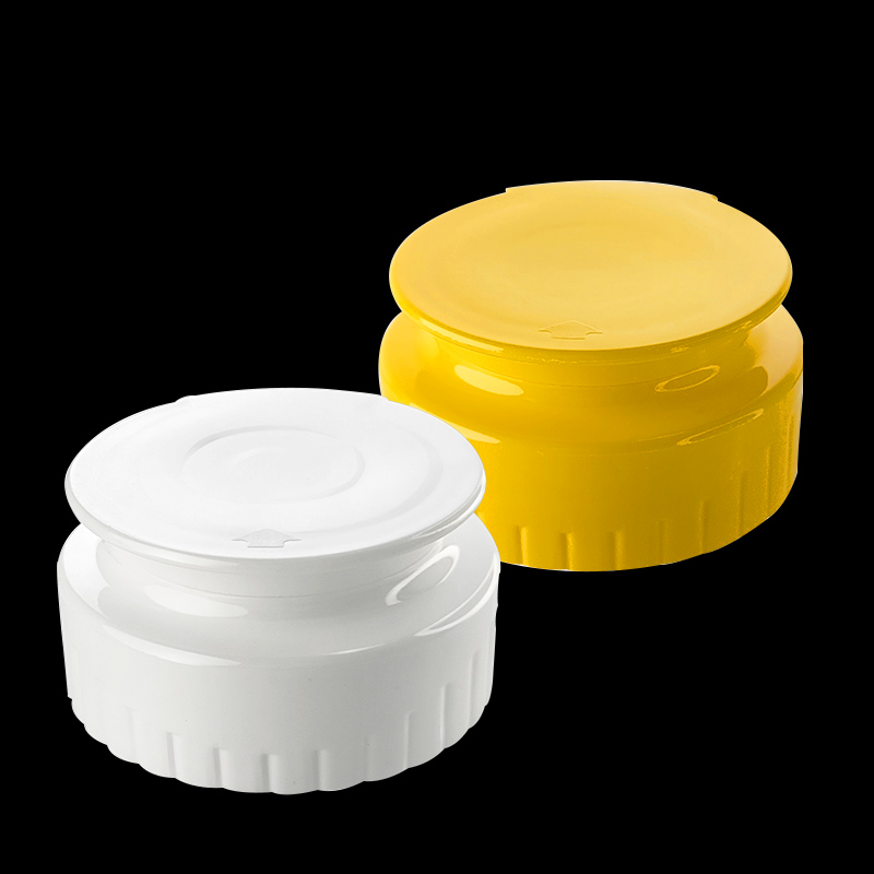 Spout pouch oil cap