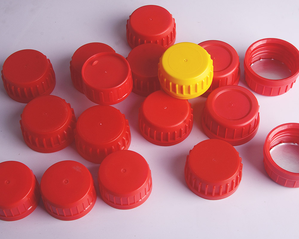 High torque oil cap